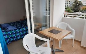 Large Apt 2 Bedrooms Sea View & 2 Balconies