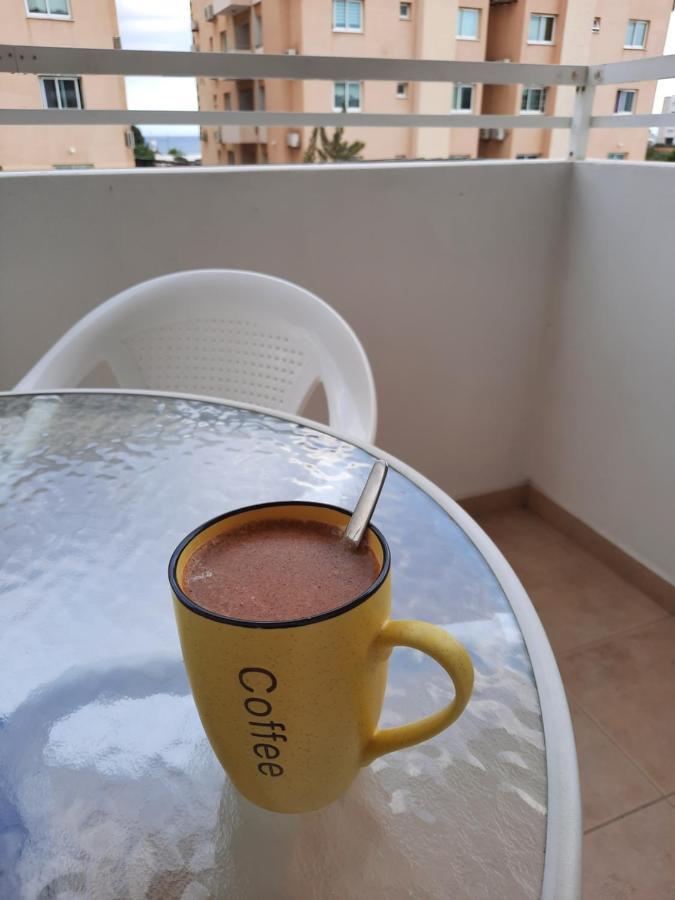 Large Apt 2 Bedrooms Sea View & 2 Balconies Larnaca Extérieur photo