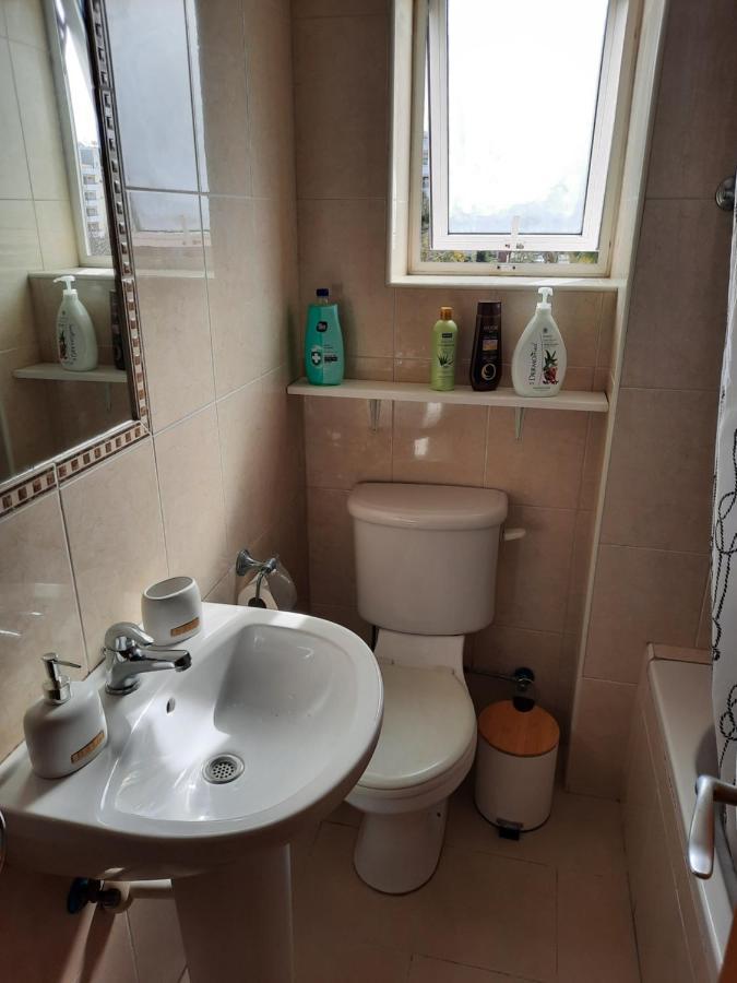 Large Apt 2 Bedrooms Sea View & 2 Balconies Larnaca Extérieur photo