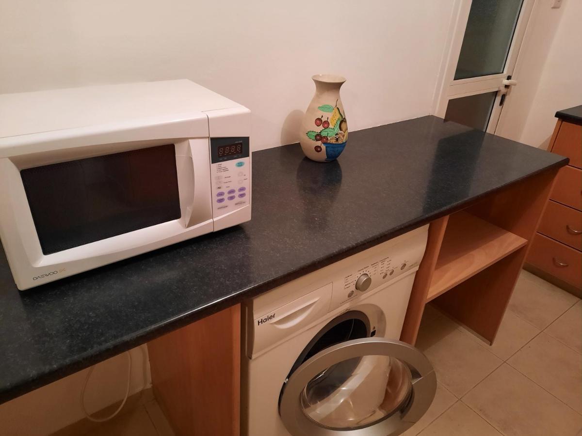 Large Apt 2 Bedrooms Sea View & 2 Balconies Larnaca Extérieur photo