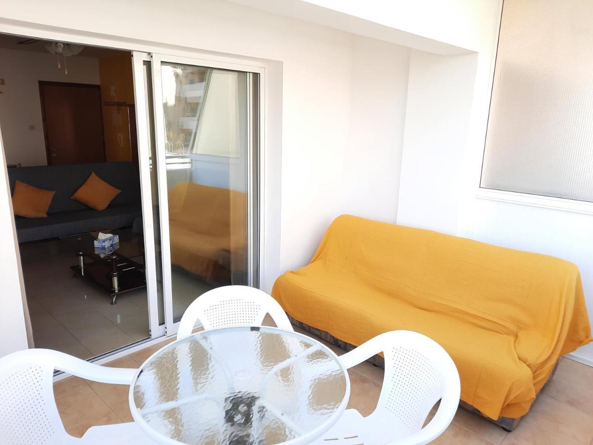 Large Apt 2 Bedrooms Sea View & 2 Balconies Larnaca Extérieur photo