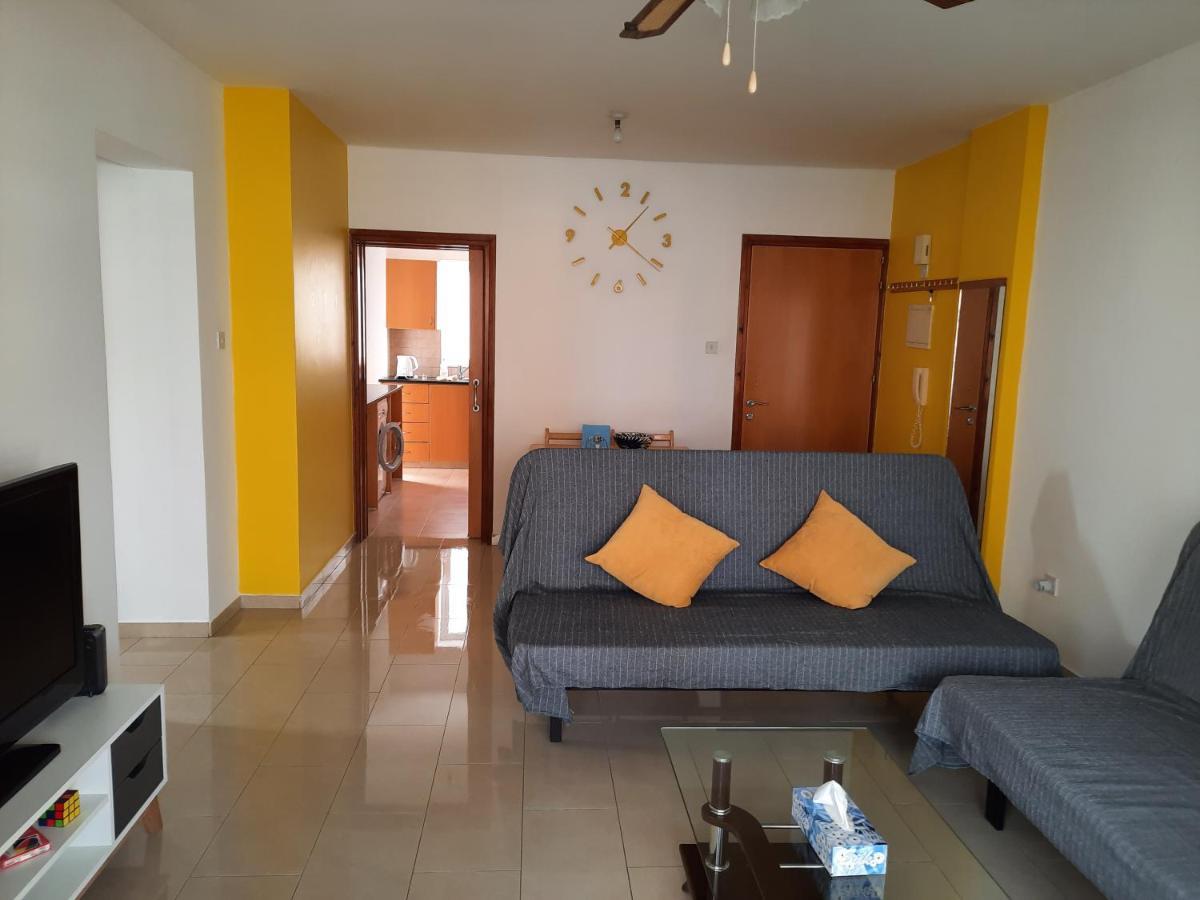 Large Apt 2 Bedrooms Sea View & 2 Balconies Larnaca Extérieur photo